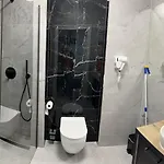 Lux Kasprowicza Z Basenem Silownia