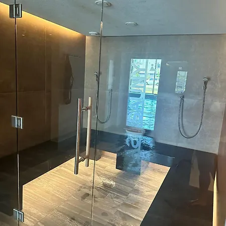 Lux Kasprowicza Z Basenem Silownia Kolobrzeg