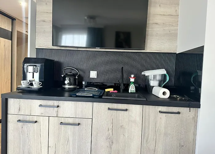 Lux Kasprowicza Z Basenem Silownia